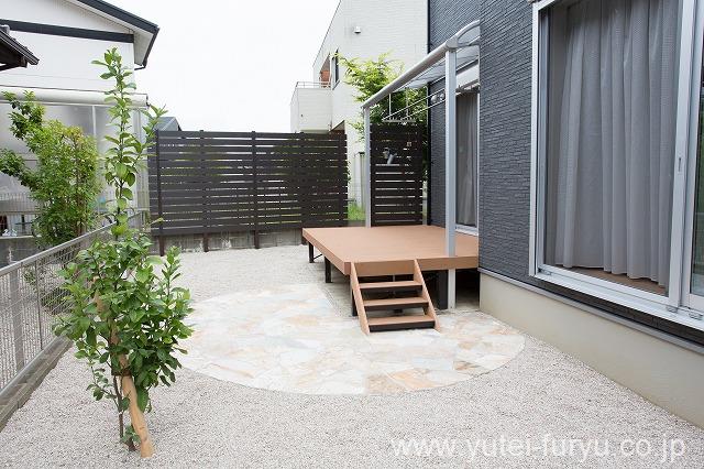 福岡県岡垣町　シンプルモダンな住宅にあわせたお洒落な庭と門まわりリフォーム